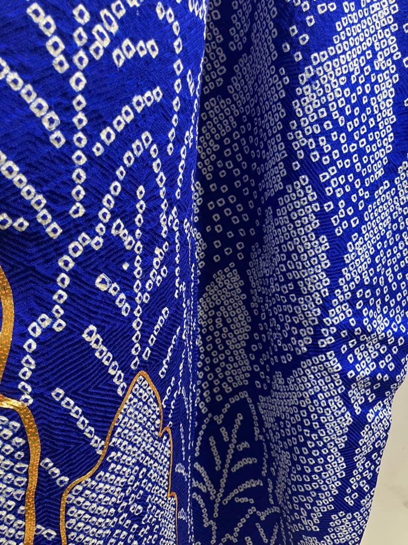 美品 振袖 総絞り 鹿子絞り 木立て文様 金駒刺繍 正絹 青系　絹のダイヤモンド