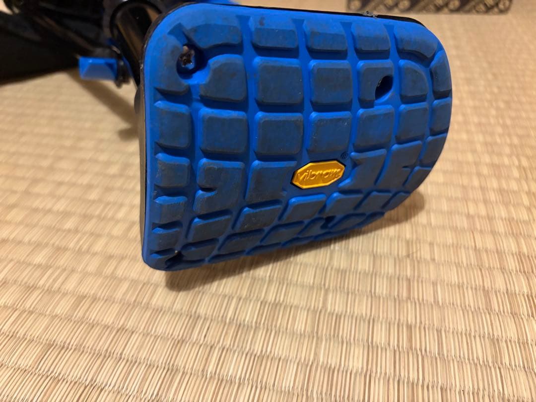 アイウォーク3.0（iWALK3.0）[ハンズフリー松葉杖・ニークラッチ］