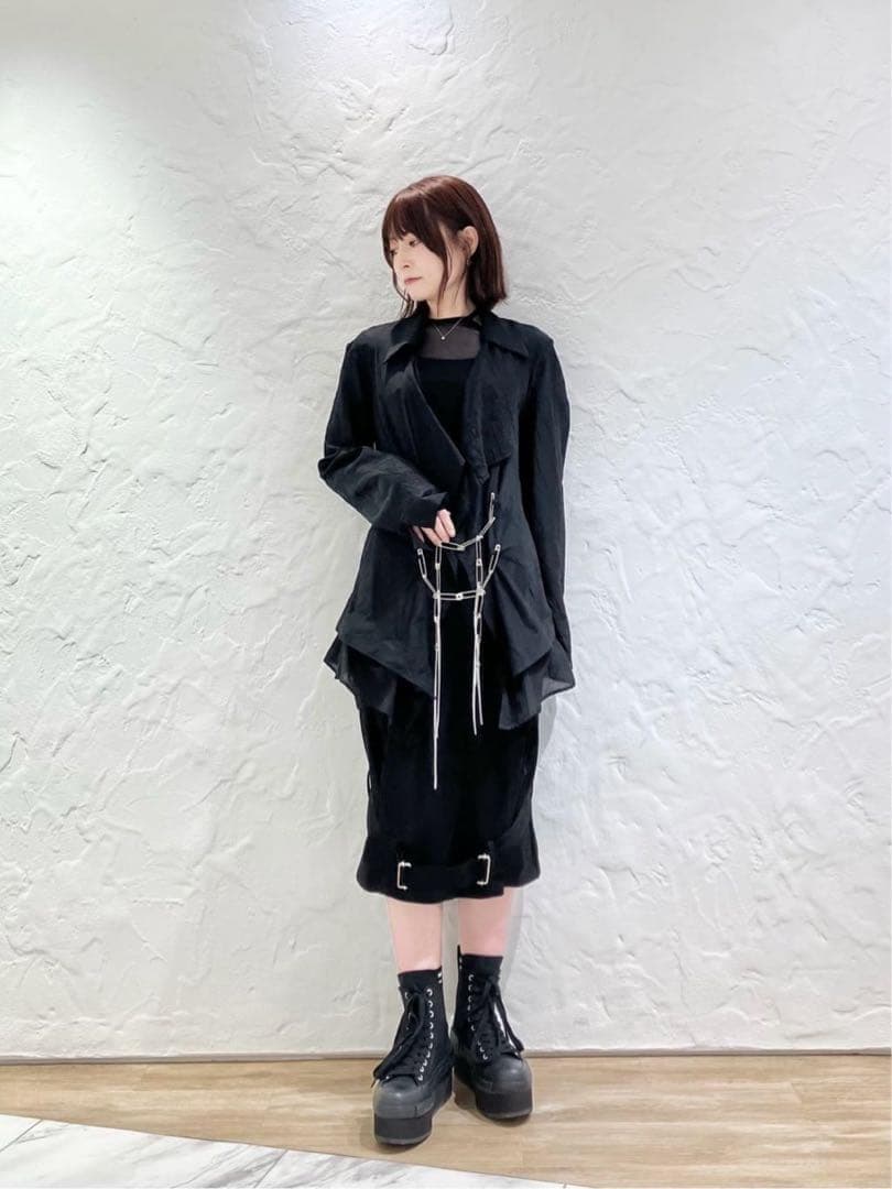 LIMI feu 2024 シワ加工 安全ピンベルトデザイン ドレープジャケット
