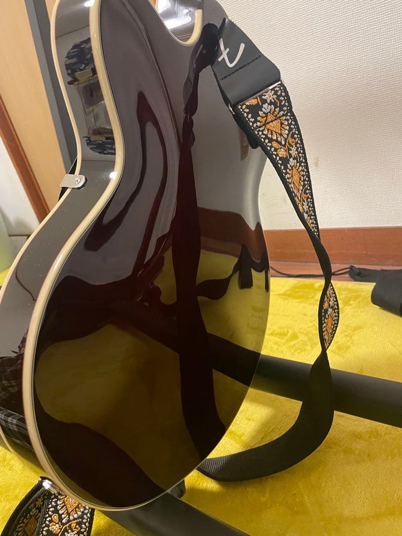 GRETSCH G2655 ケース ストラップ付き！