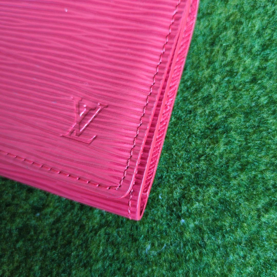ルイヴィトン エピ 赤 レディース 本革 名刺入れ LOUIS VUITTON