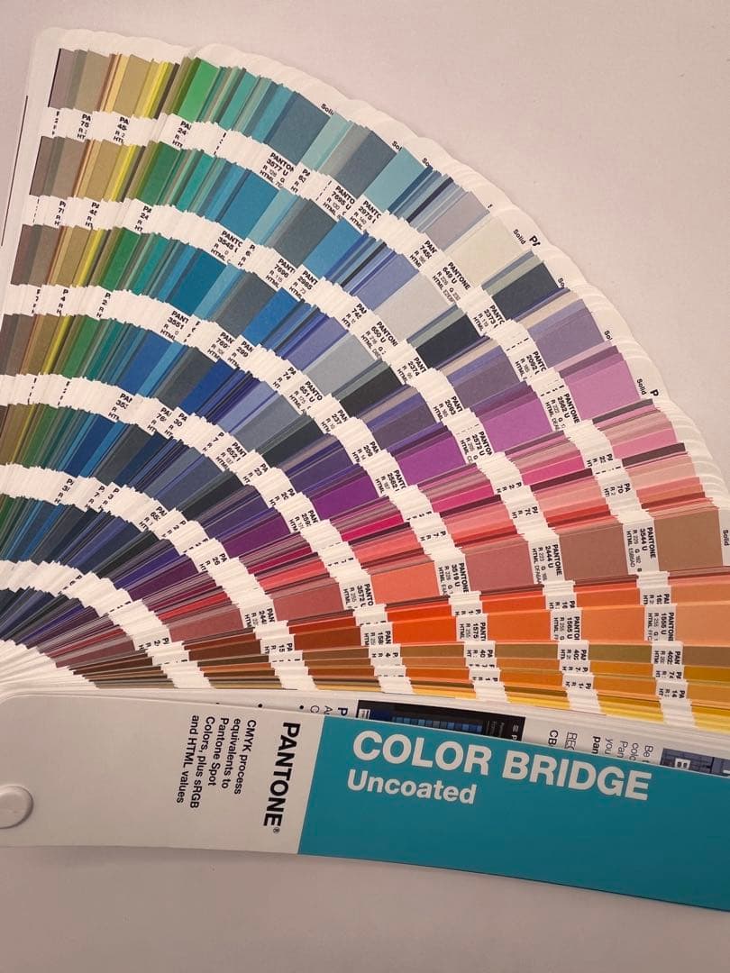 美品　パントーン　PANTONE 色見本　uncoted 1冊