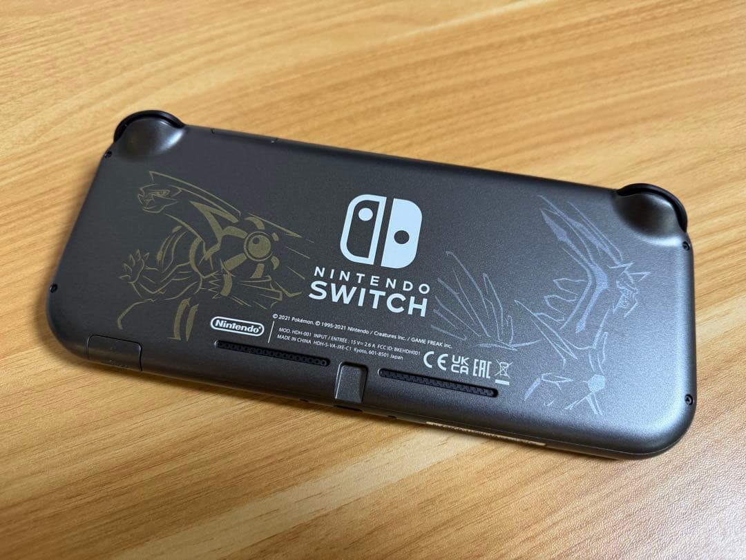 Nintendo Switch Lite 特別デザイン（ディアルガ・パルキア）