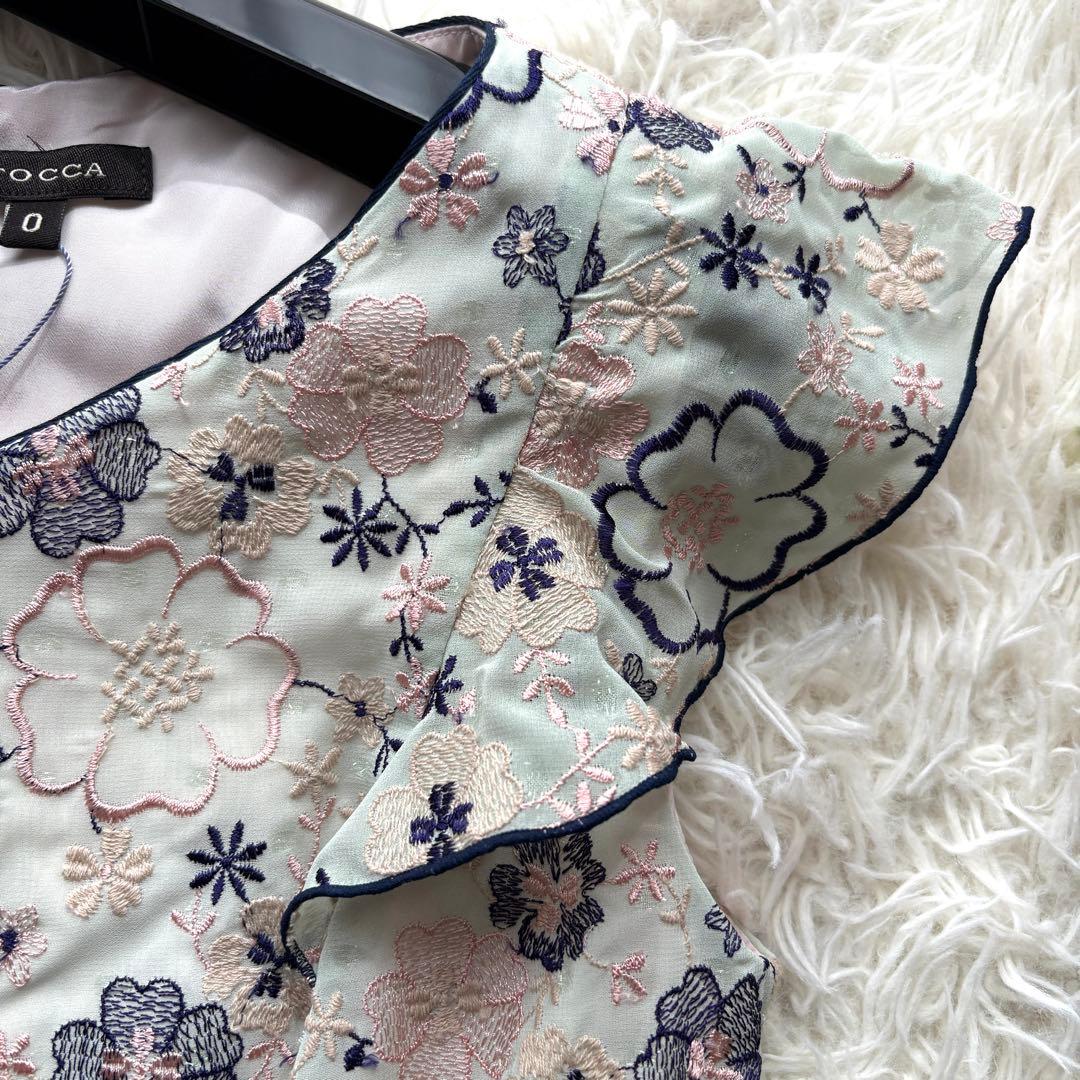 【未使用 タグ付き】トッカ　FLOWERINGワンピース　花柄　刺繍　フレア　0