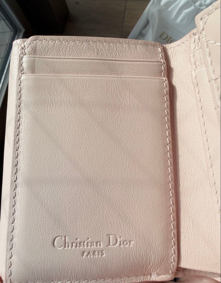 Dior Lady Dior ロータスウォレット 三つ折り財布