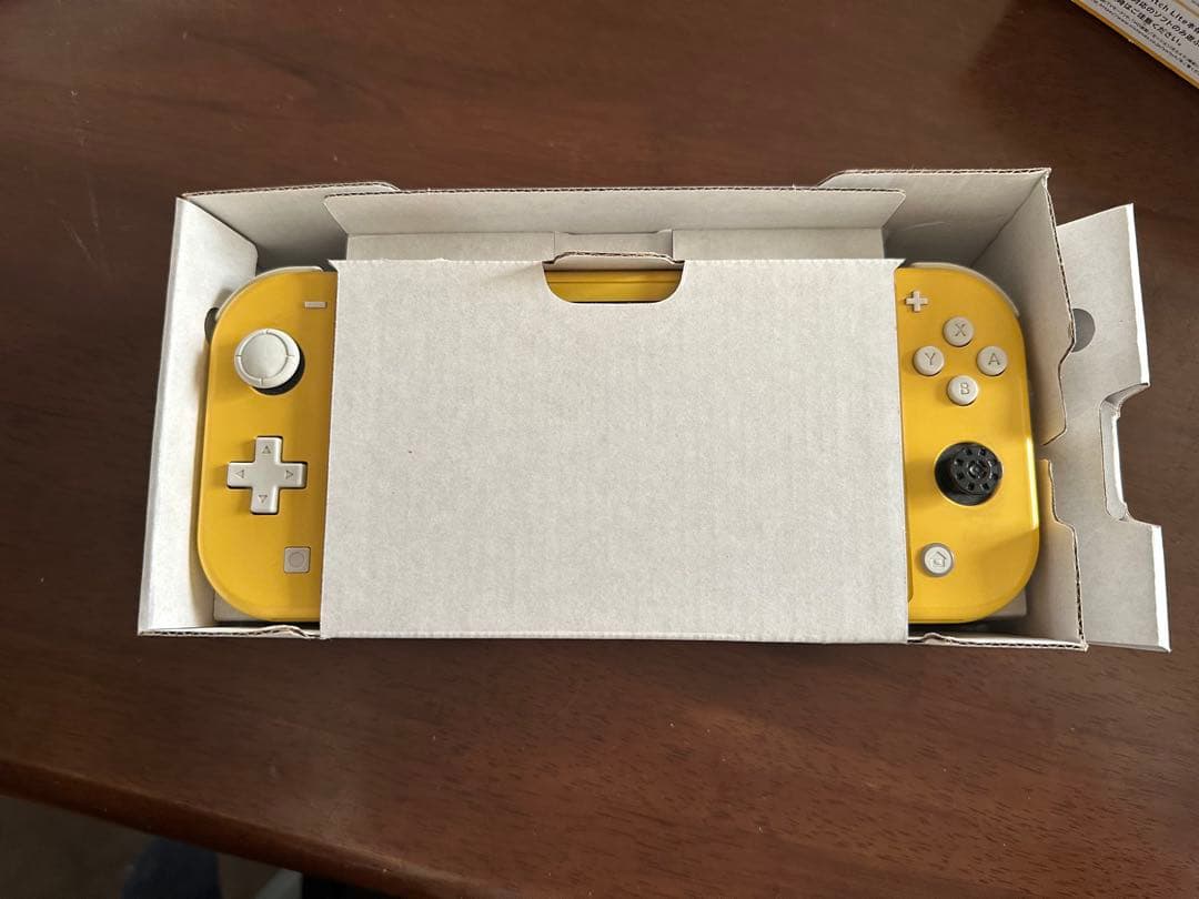 Nintendo Switch Lite イエロー 本体と箱のみ