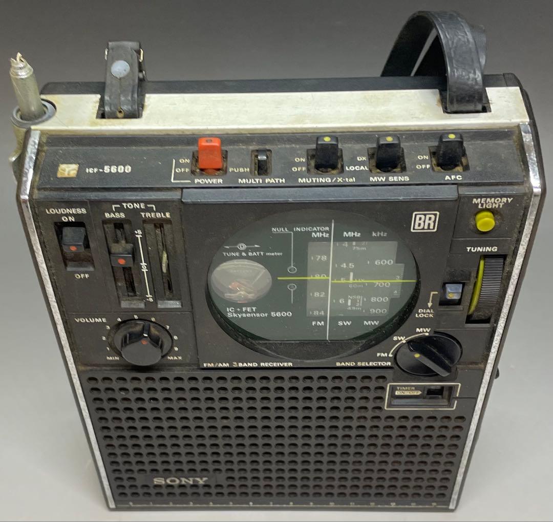 SONY ICF-5600 スカイセンサーFM/MW/SW 　ジャンク　b254