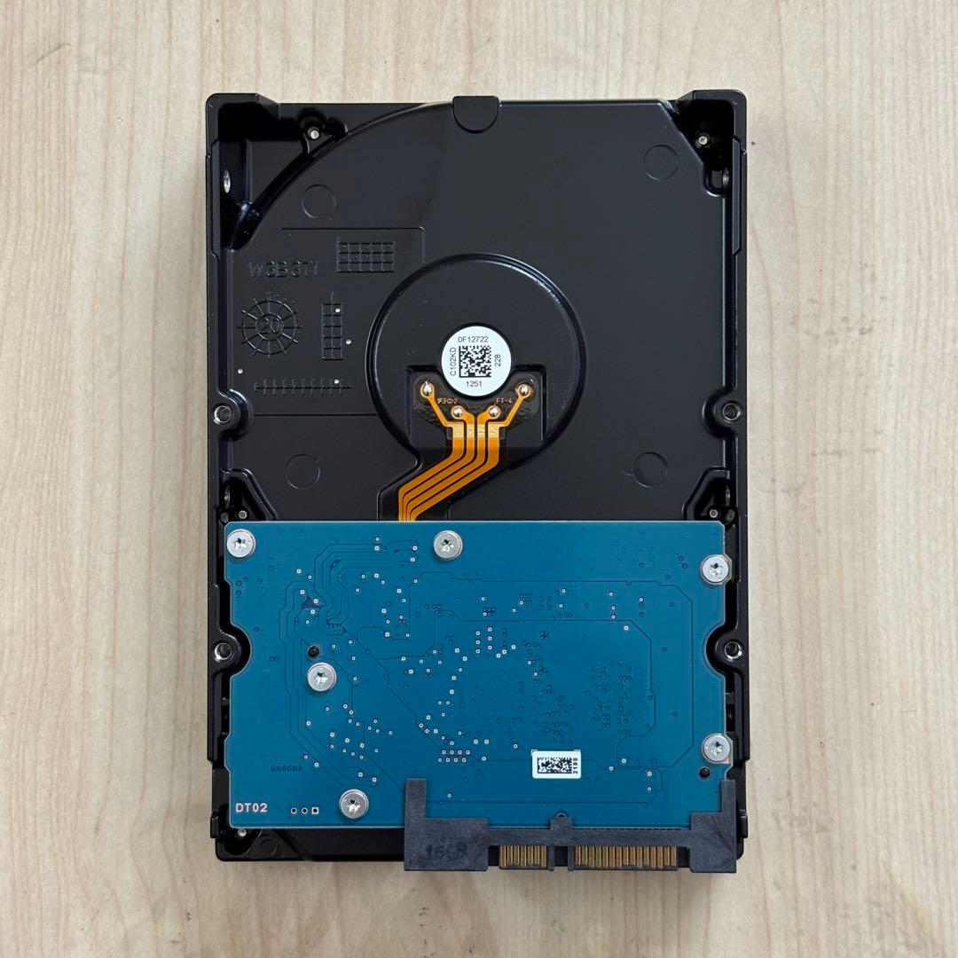 TOSHIBA DT02ABA400 4TB 電源投入16回 使用時間306時間