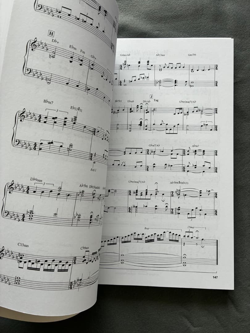 BILL EVANS OMNIBOOK (ビル・エヴァンスの精密な採譜スコア)