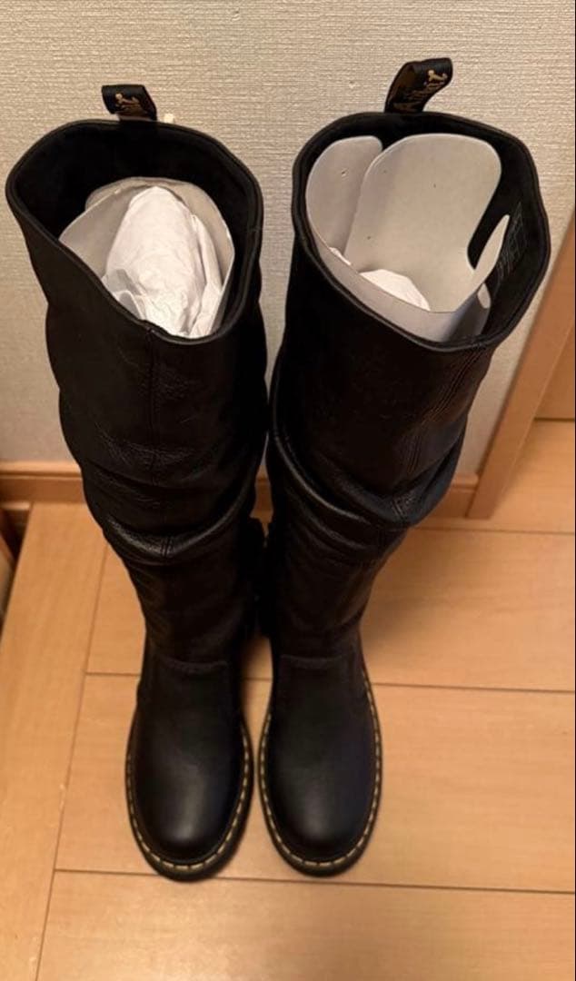 3/25までのお値段！Dr. Martens KASEY プルオンロングブーツ