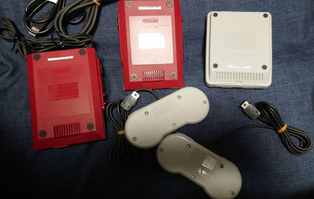 ニンテンドー クラシックミニ ファミリーコンピュータ　スーパーファミコン