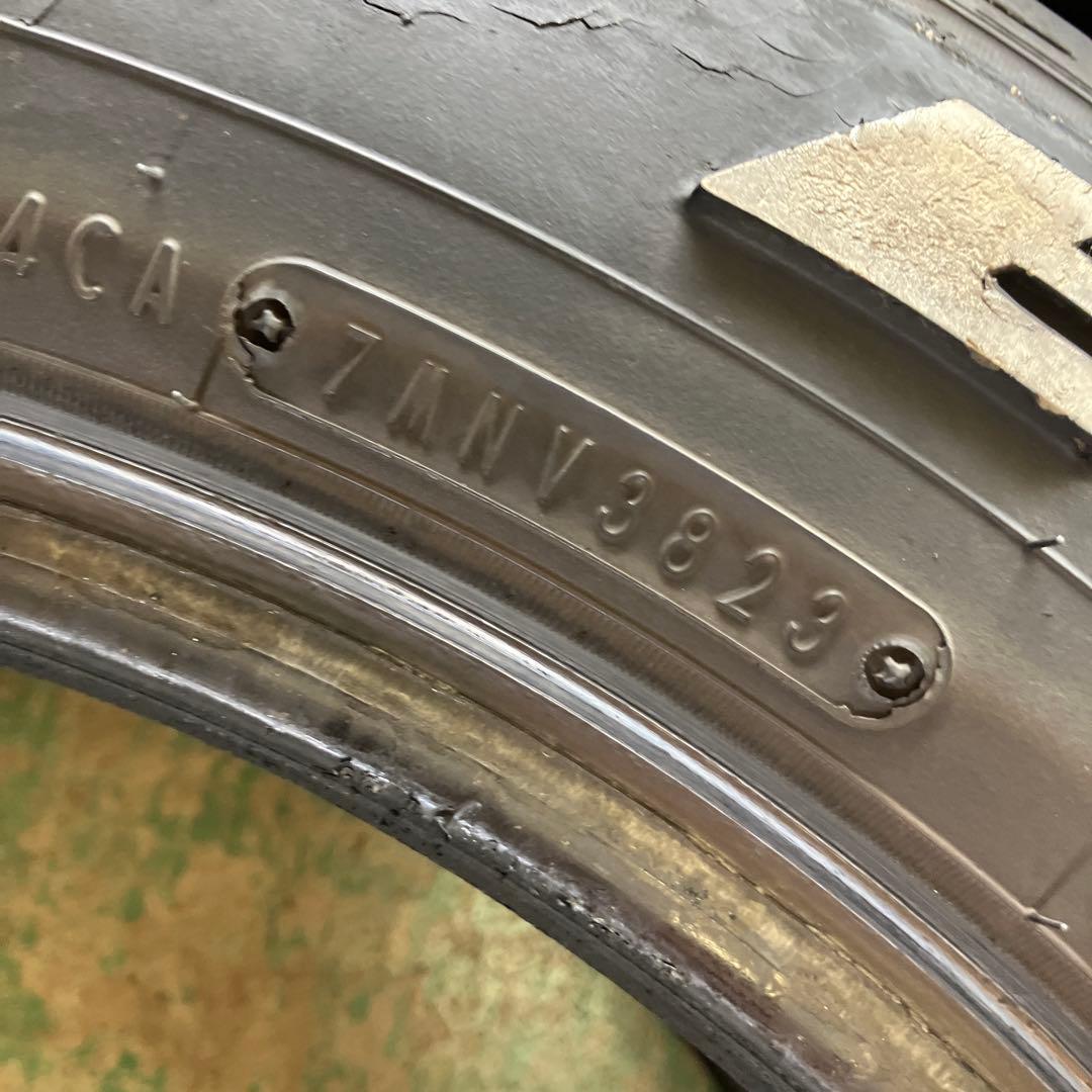 グッドイヤー　ナスカーイーグル1 215/60R17 4本セット　ハイエースなど