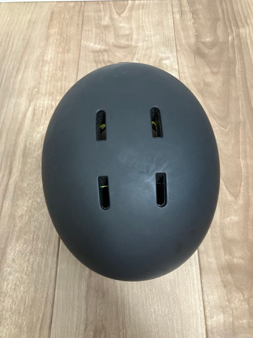 anon スノーボードヘルメット