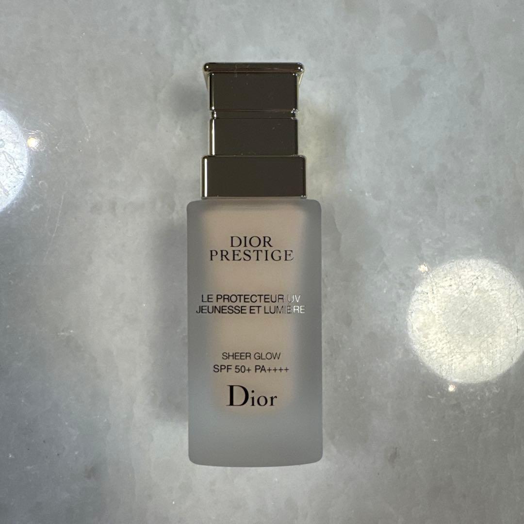 DIORプレステージ ホワイト ル プロテクター ＵＶ ルミエール シアーグロー