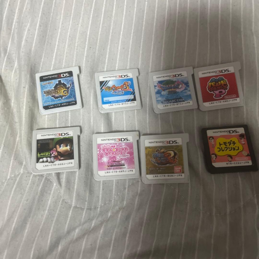 [美品]ニンテンドー3DS 本体＋ゲームソフトセット35本 充電器付き