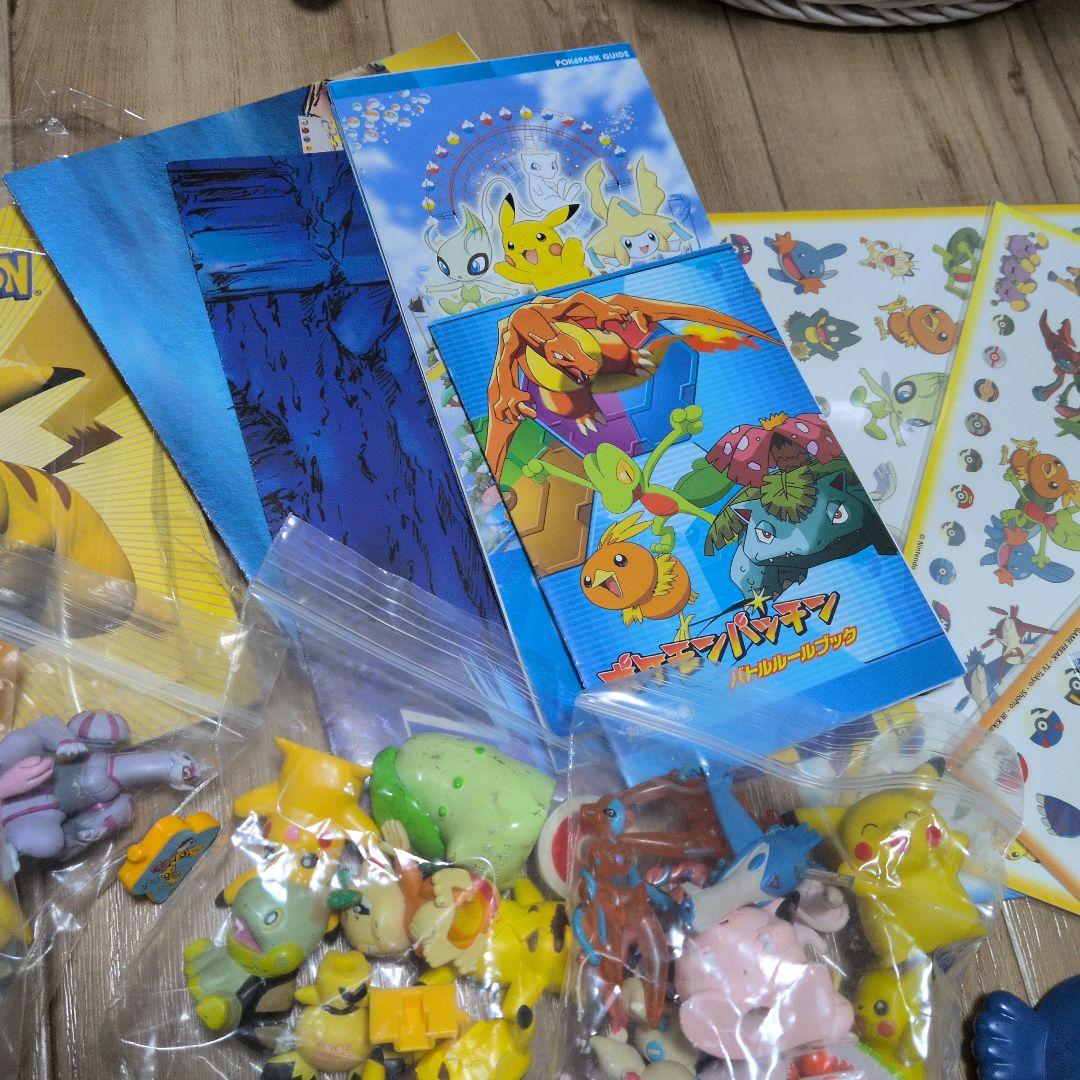 ポケモン＊ミニフィギュア　シール他＊大量セット＊バラ売り不可