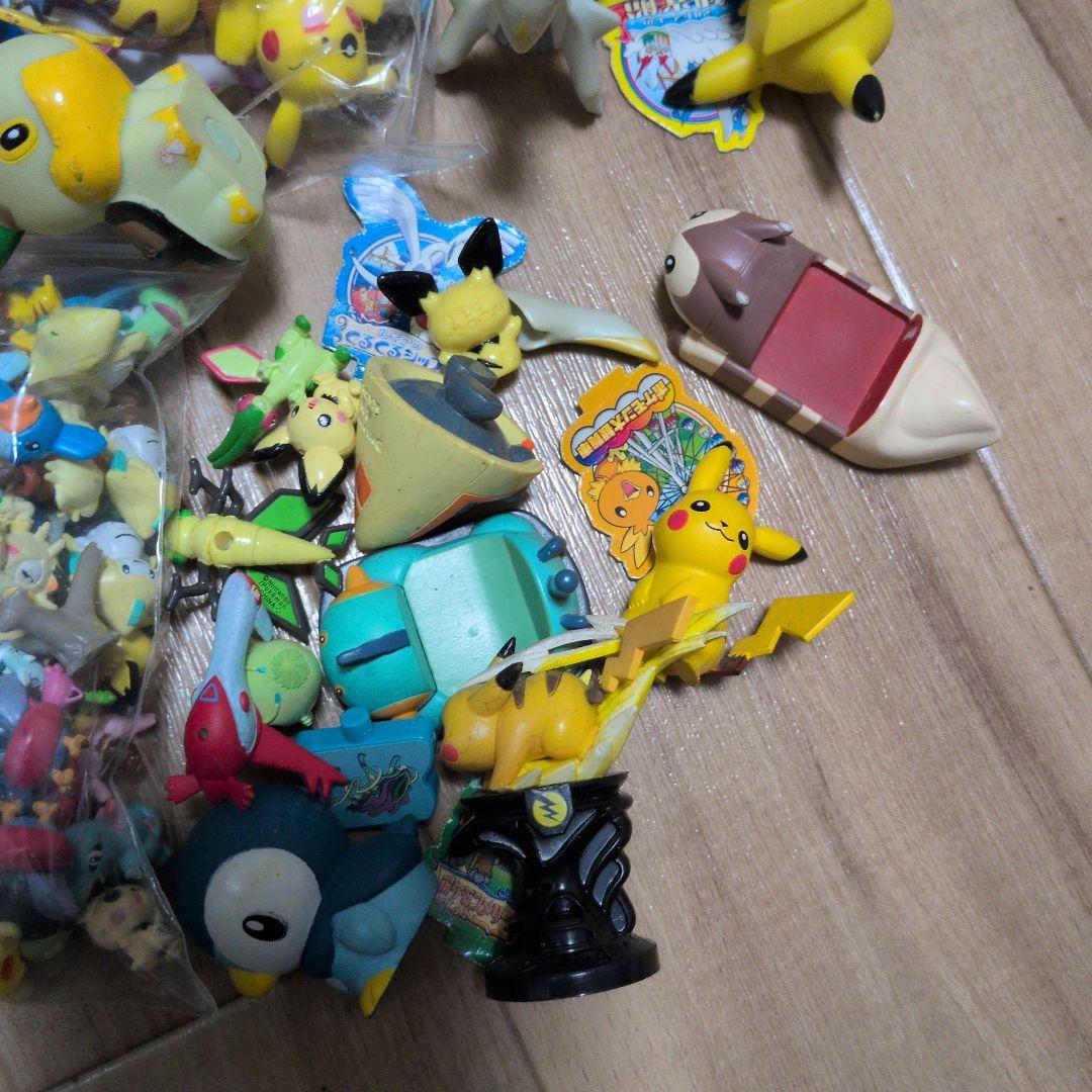 ポケモン＊ミニフィギュア　シール他＊大量セット＊バラ売り不可