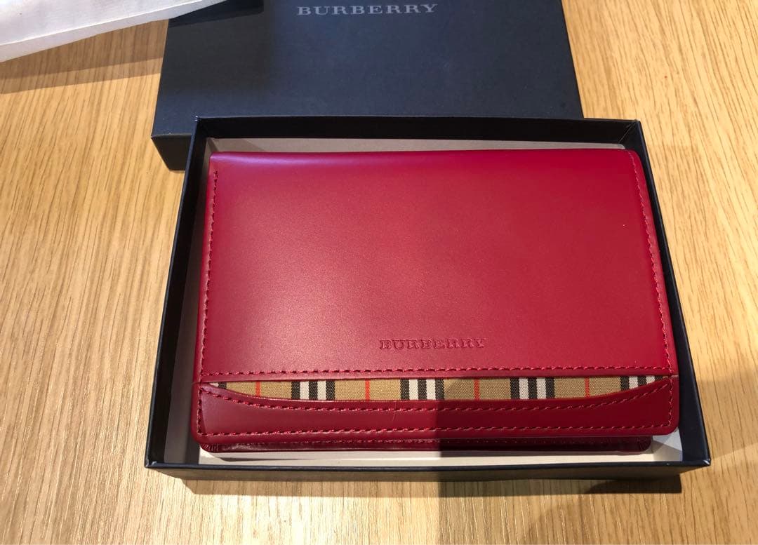 【美品】BURBERRY バーバリー 財布 ノバチェック レッド レザー 箱付き