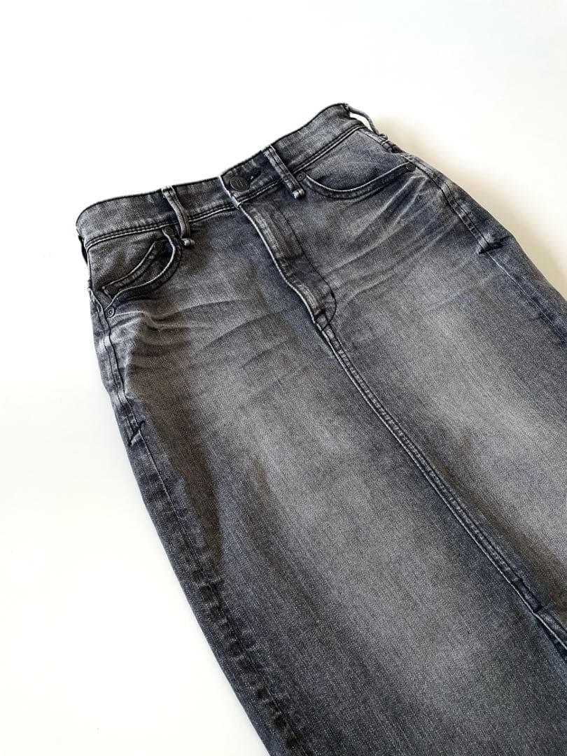 美品 yanuk ヤヌーク タイトデニムスカート ブラックデニム