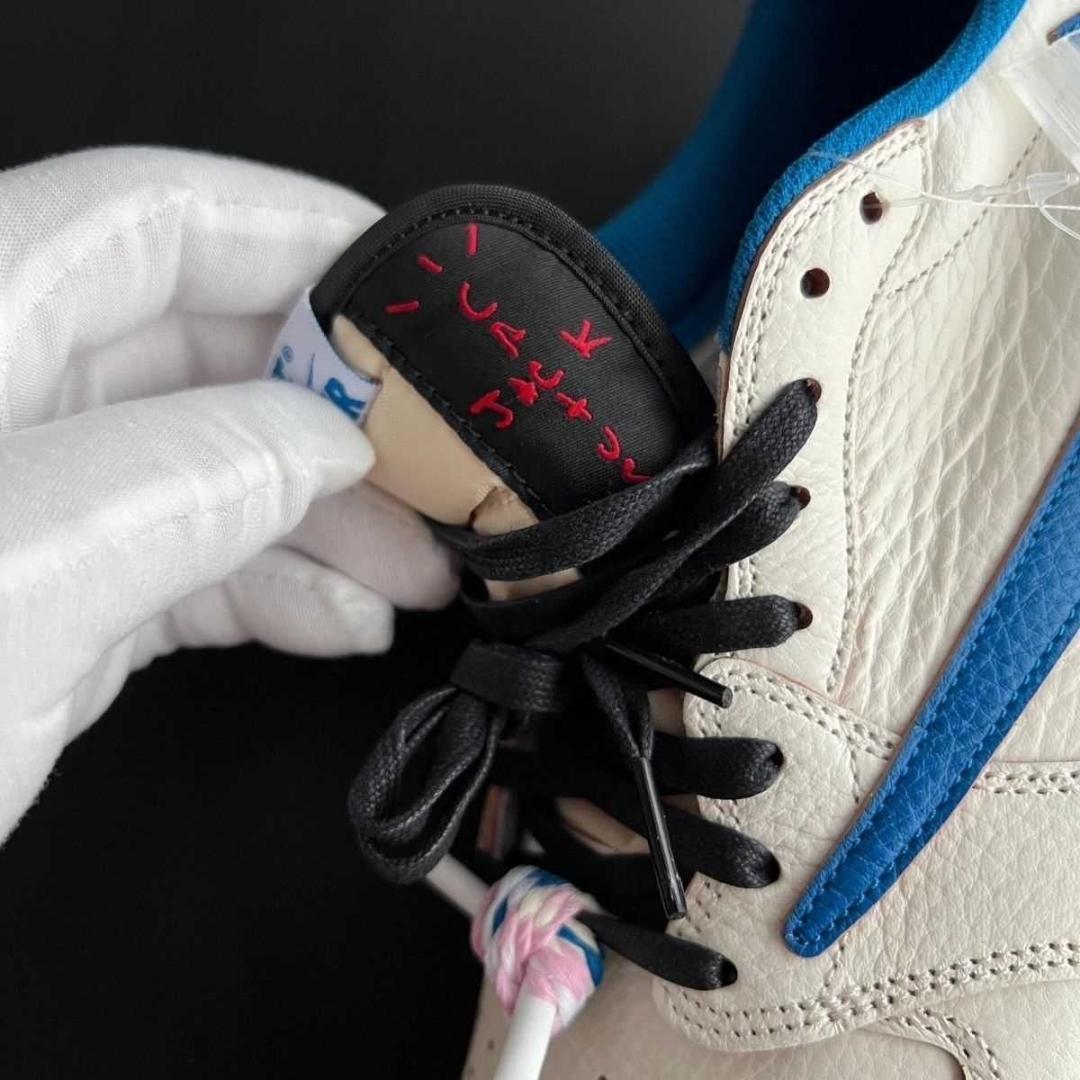 Trāvis Scott × Nīke AīrJordan