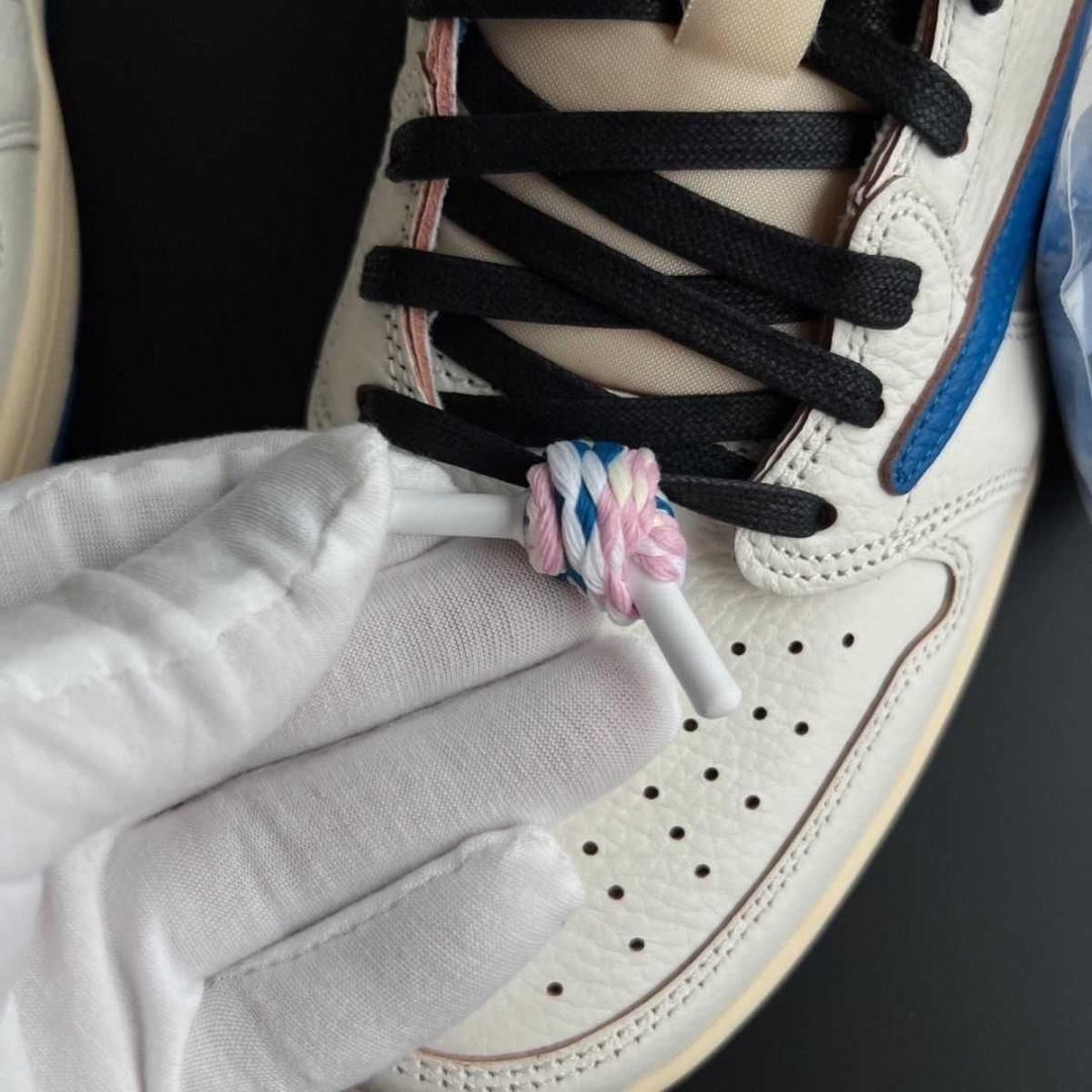 Trāvis Scott × Nīke AīrJordan