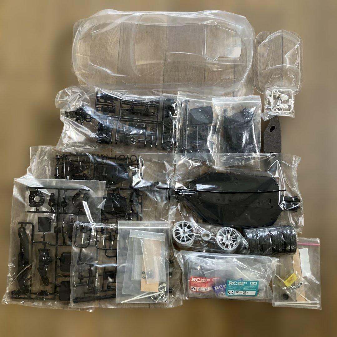 【送料込み】【新品】タミヤ1/12 R/C TT-02シャーシ　フェラーリF12