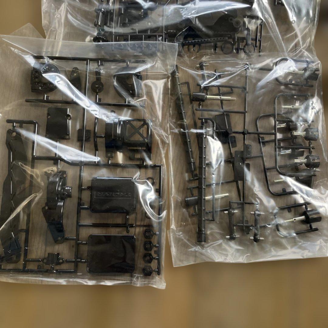 【送料込み】【新品】タミヤ1/12 R/C TT-02シャーシ　フェラーリF12