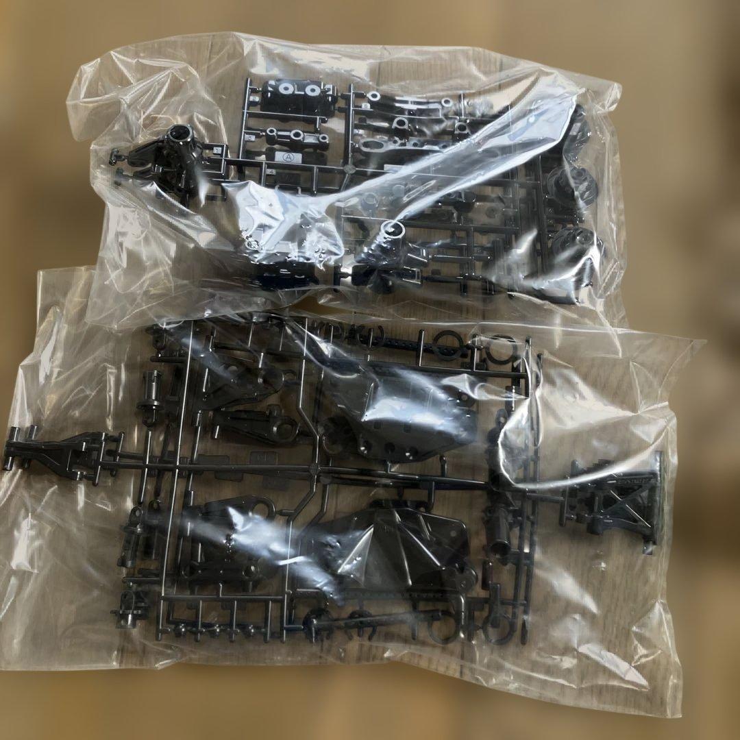 【送料込み】【新品】タミヤ1/12 R/C TT-02シャーシ　フェラーリF12