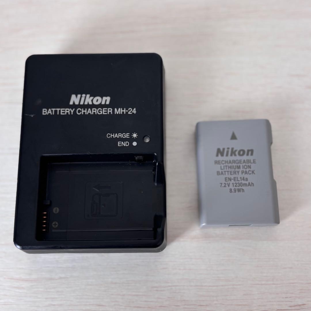 Nikon D5600 デジタル一眼レフカメラ（レンズ2本付）