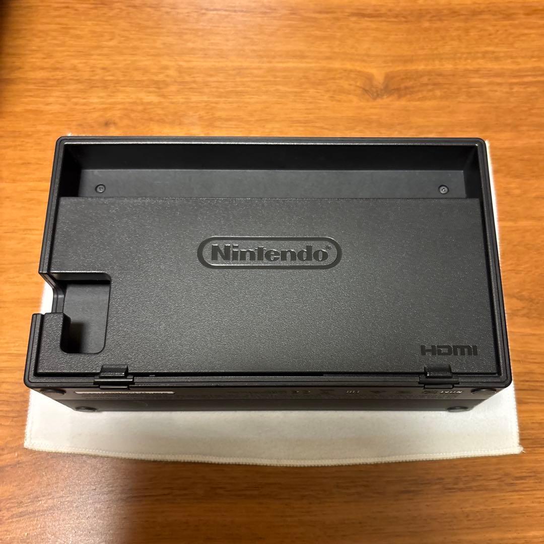Nintendo Switch ネオンブルー/ネオンレッド　(おまけケース付き)