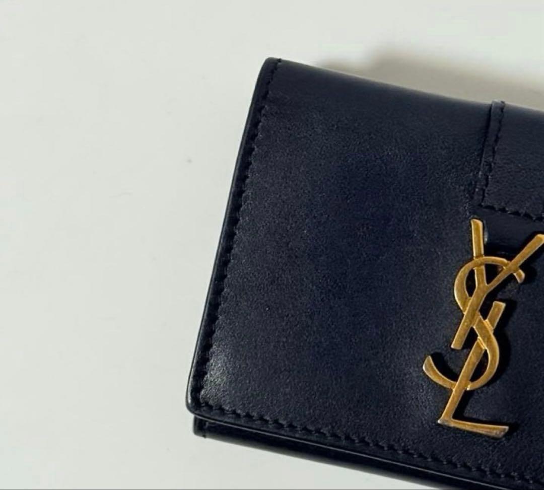 美品 サンローランYSL　タイニーウォレット　三つ折り財布　カサンドラ