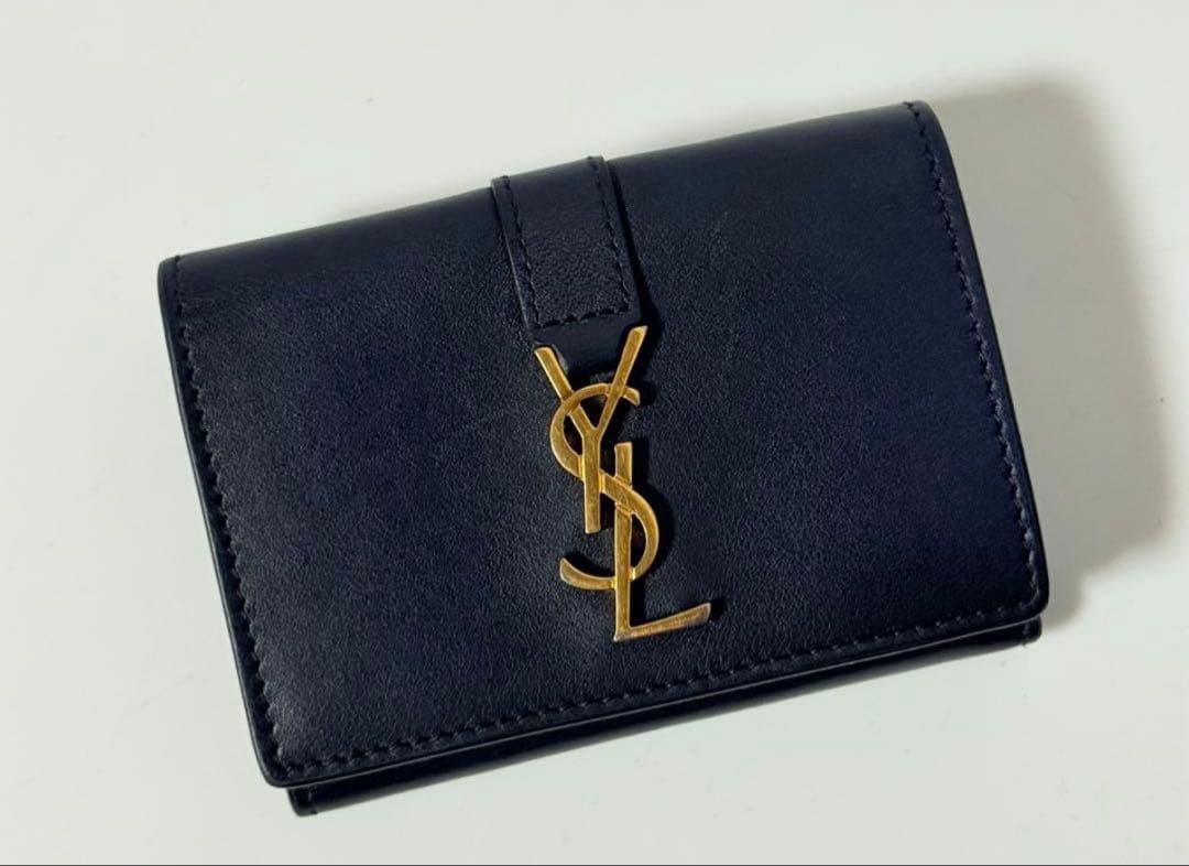 美品 サンローランYSL　タイニーウォレット　三つ折り財布　カサンドラ