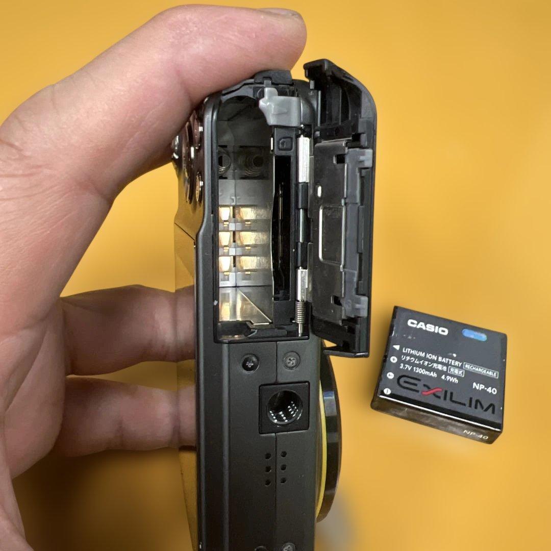CASIO EXILIM EX-FC100 コンパクトデジタルカメラ