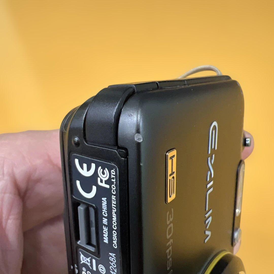 CASIO EXILIM EX-FC100 コンパクトデジタルカメラ