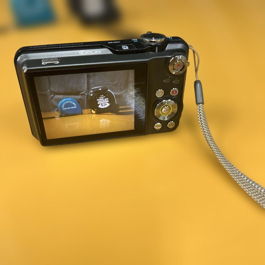 CASIO EXILIM EX-FC100 コンパクトデジタルカメラ