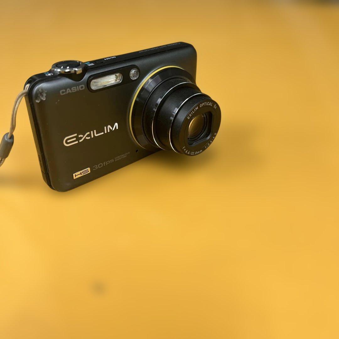 CASIO EXILIM EX-FC100 コンパクトデジタルカメラ