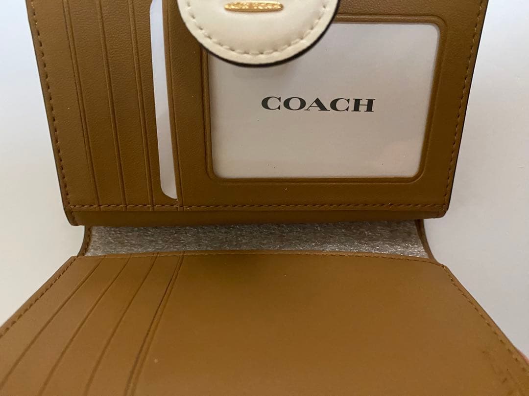 COACH 花柄 二つ折り財布 ベージュ