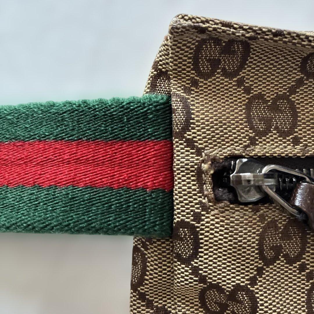 Gucci GGパターン ボディバッグ シェリーライン