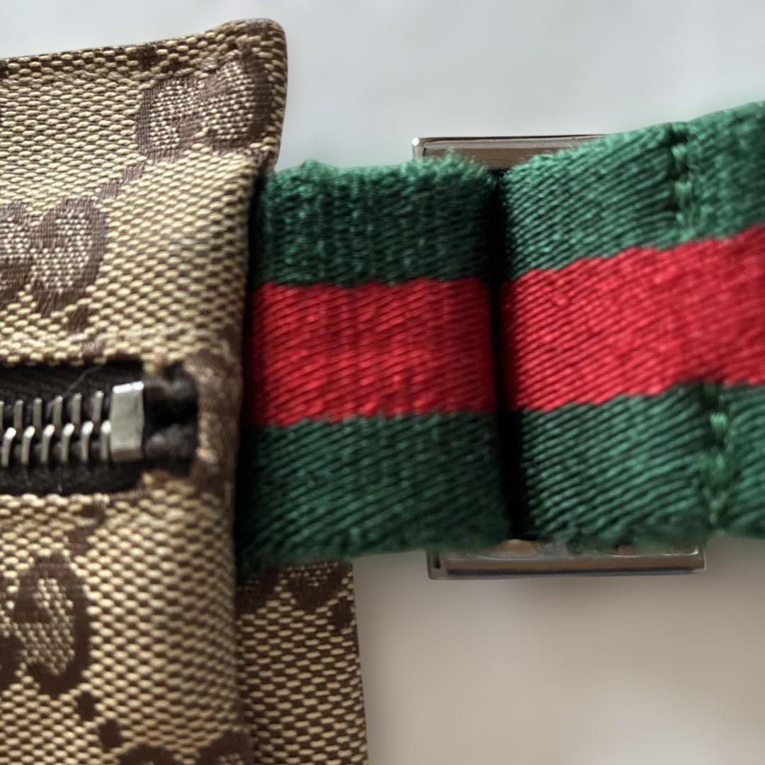 Gucci GGパターン ボディバッグ シェリーライン