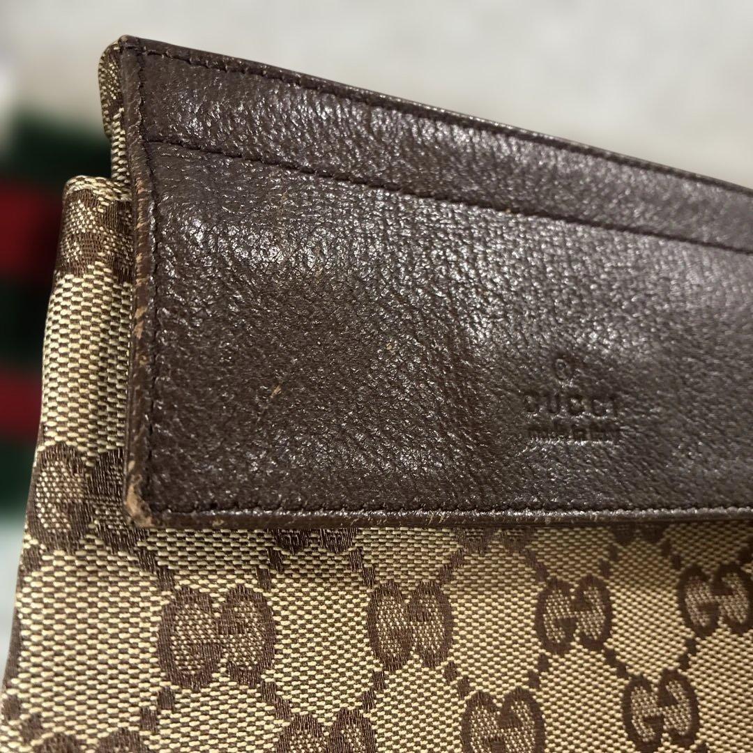 Gucci GGパターン ボディバッグ シェリーライン