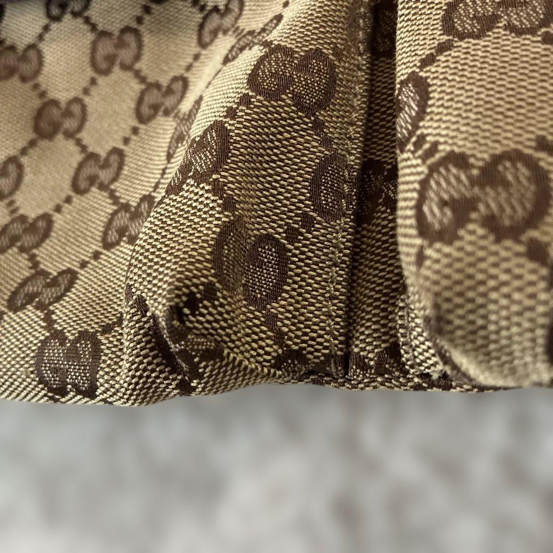 Gucci GGパターン ボディバッグ シェリーライン