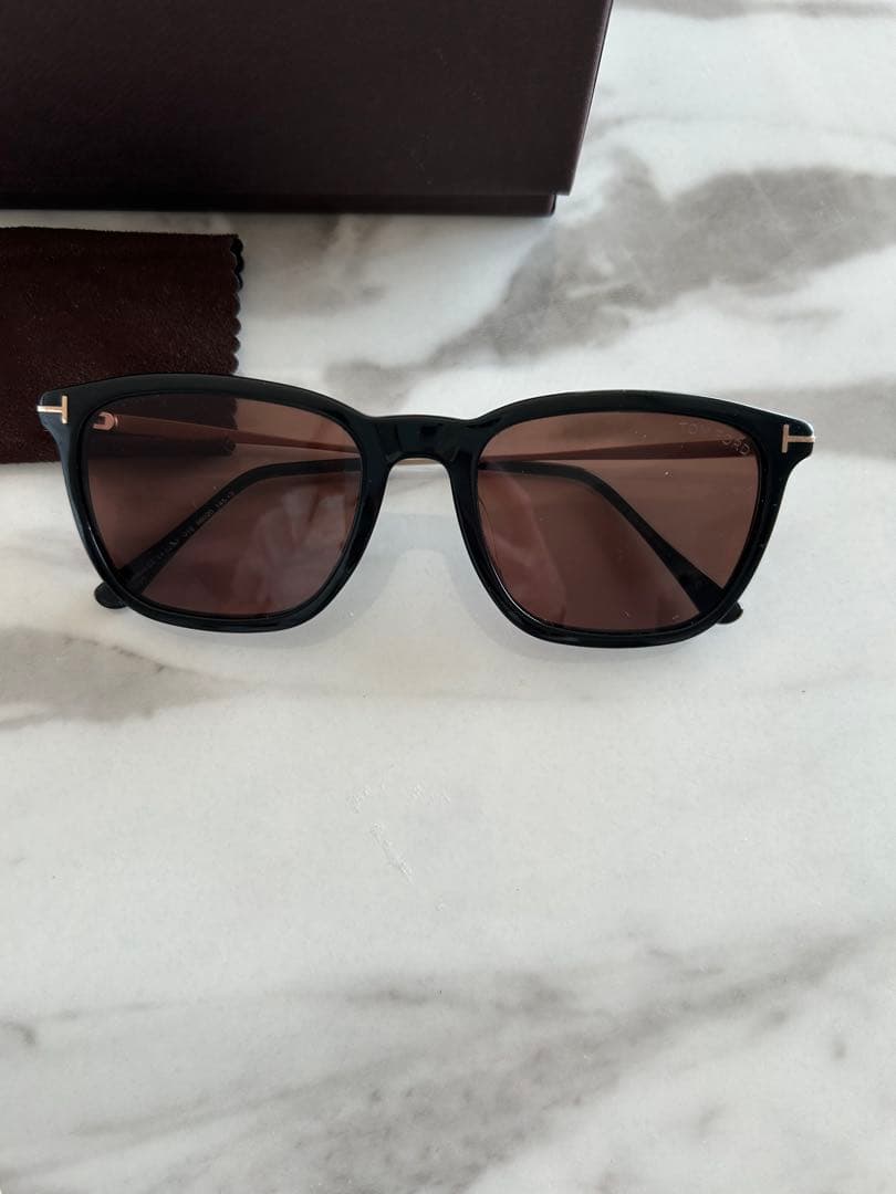 TOM FORD トムフォード　FT0625-F-01E サングラス