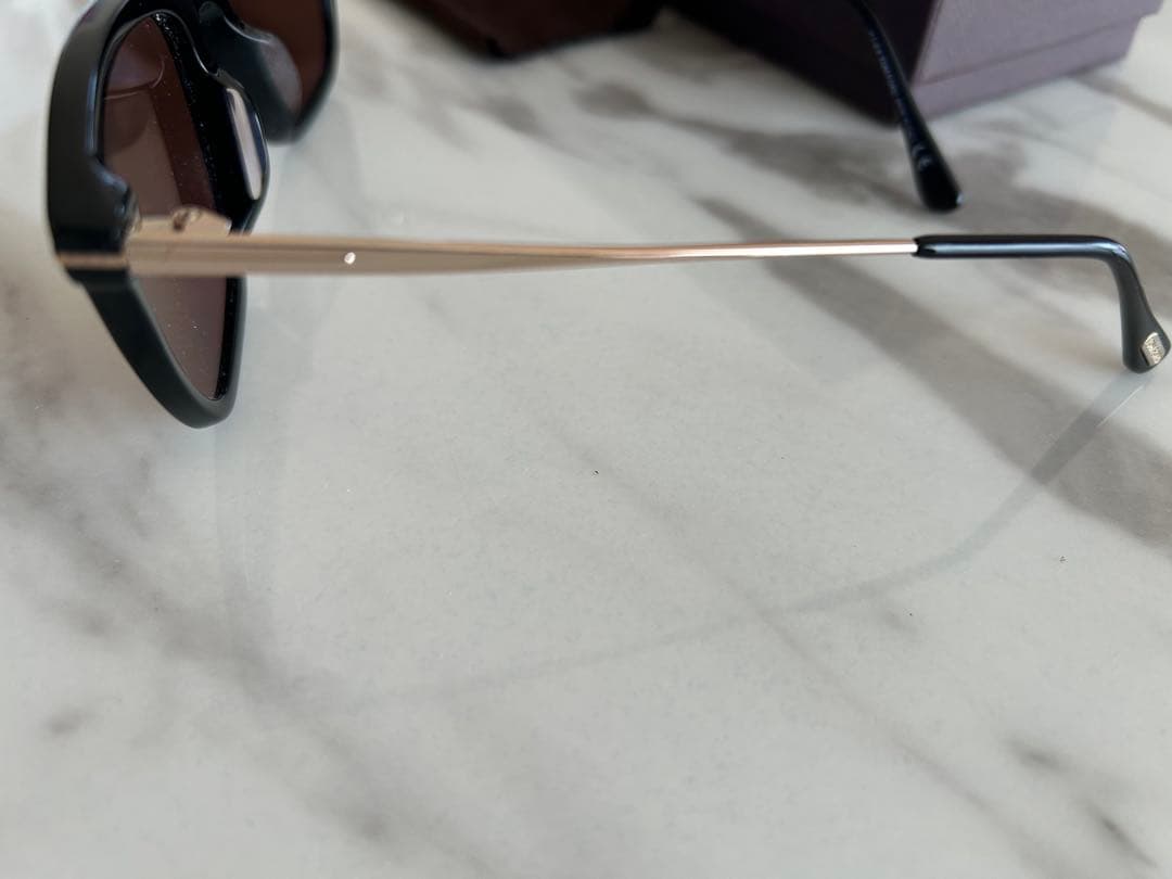 TOM FORD トムフォード　FT0625-F-01E サングラス