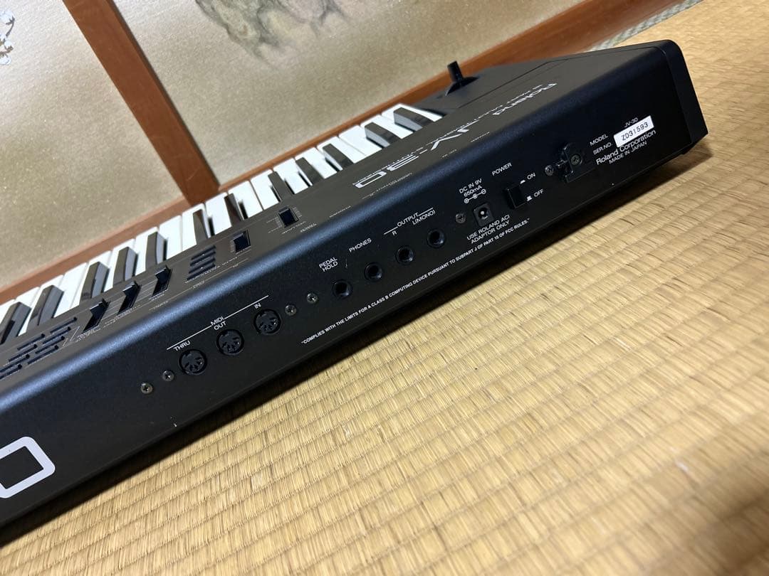 【美品】ローランド JV-30 シンセサイザー61鍵