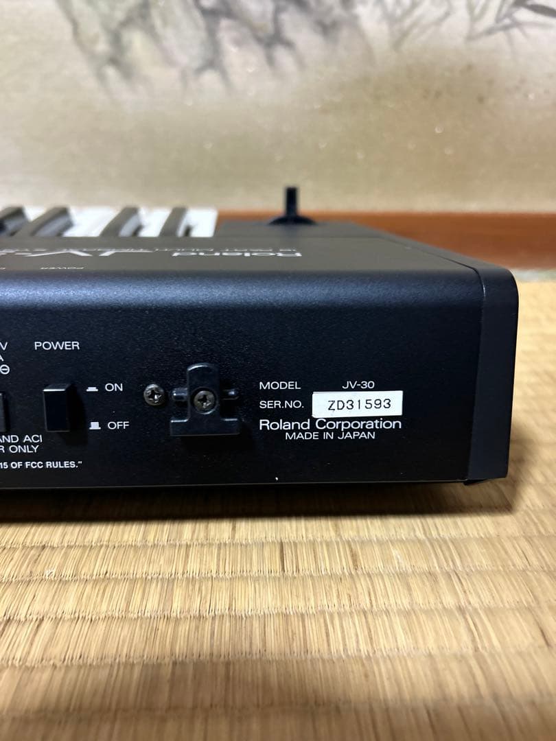 【美品】ローランド JV-30 シンセサイザー61鍵