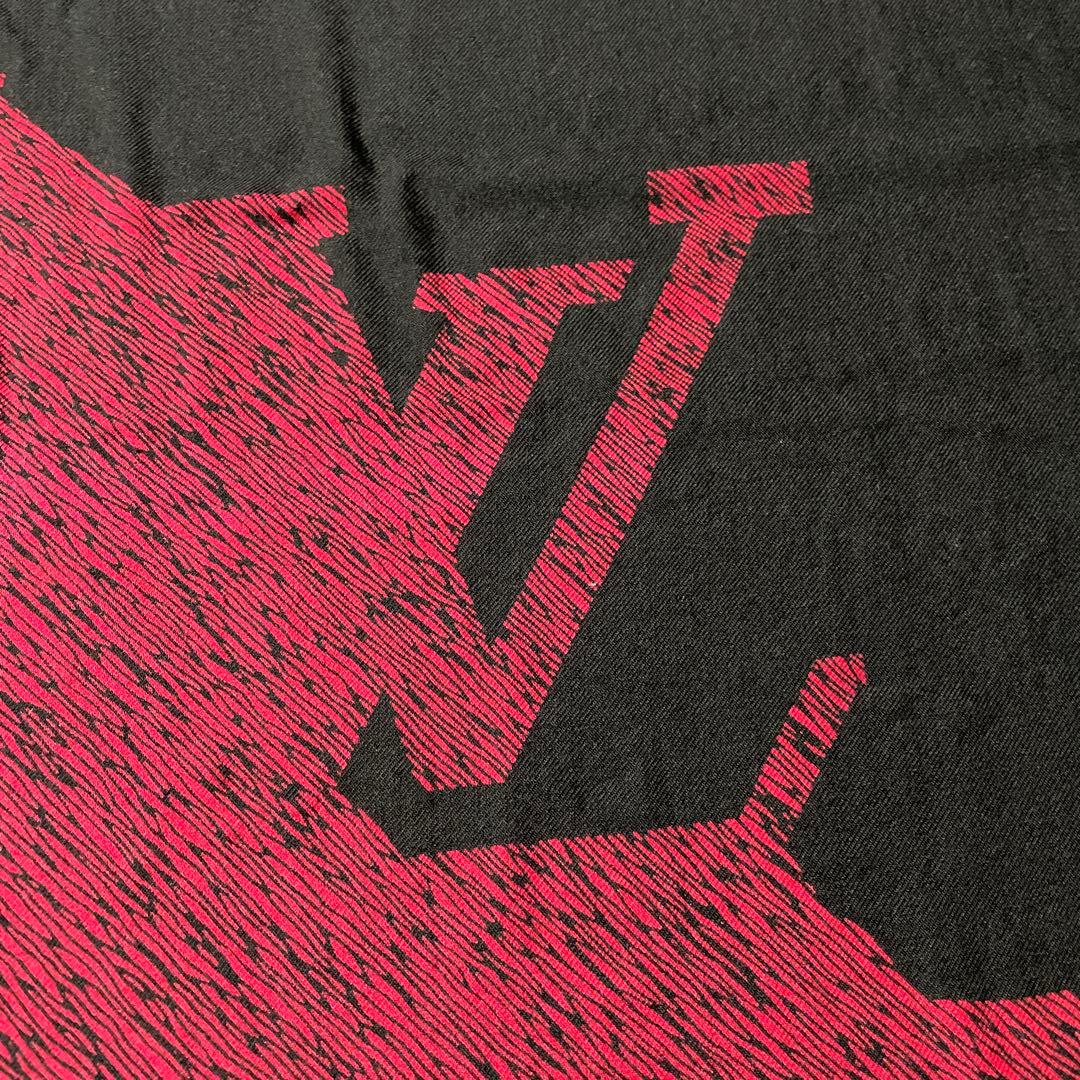 LOUIS VUITTON ロゴ入り大判ストール