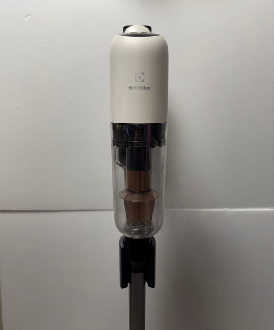 エレクトロラックス◇掃除機 Ultimate 700 シェルホワイト