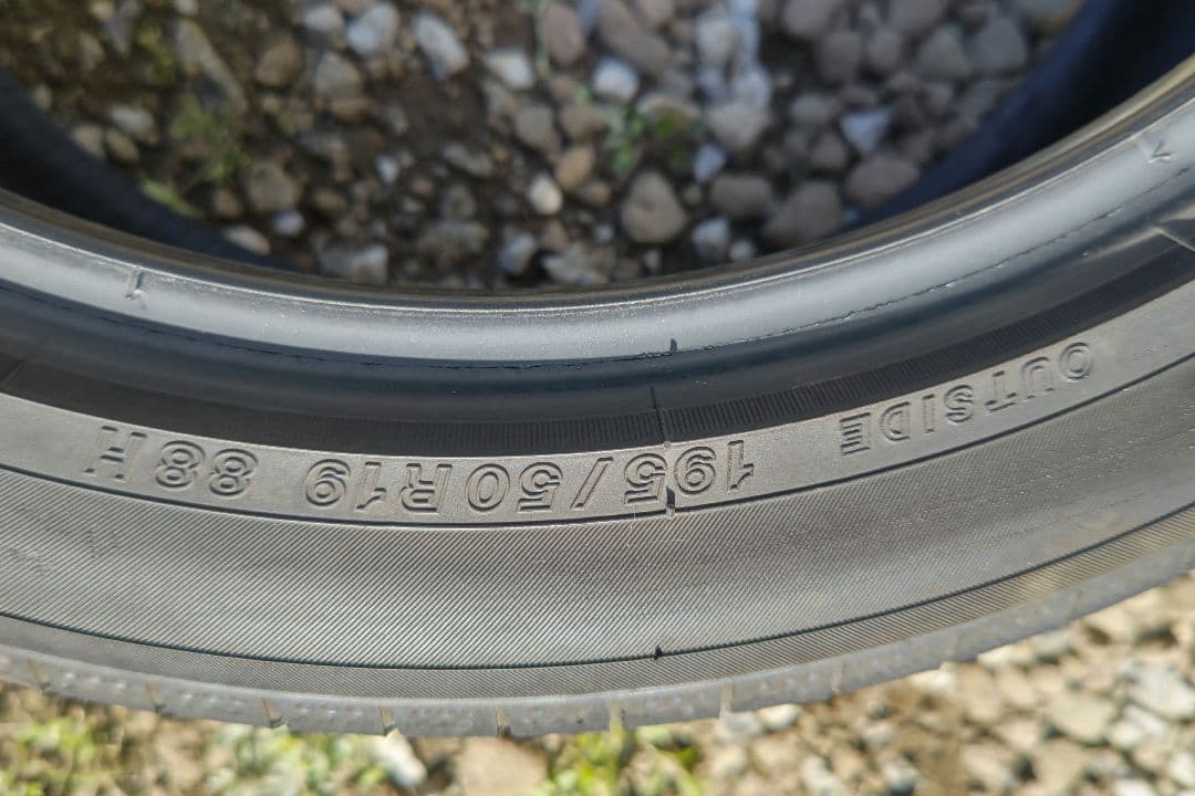 195/50R19 ヨコハマタイヤ　BluEarthGT 　タイヤのみ1本
