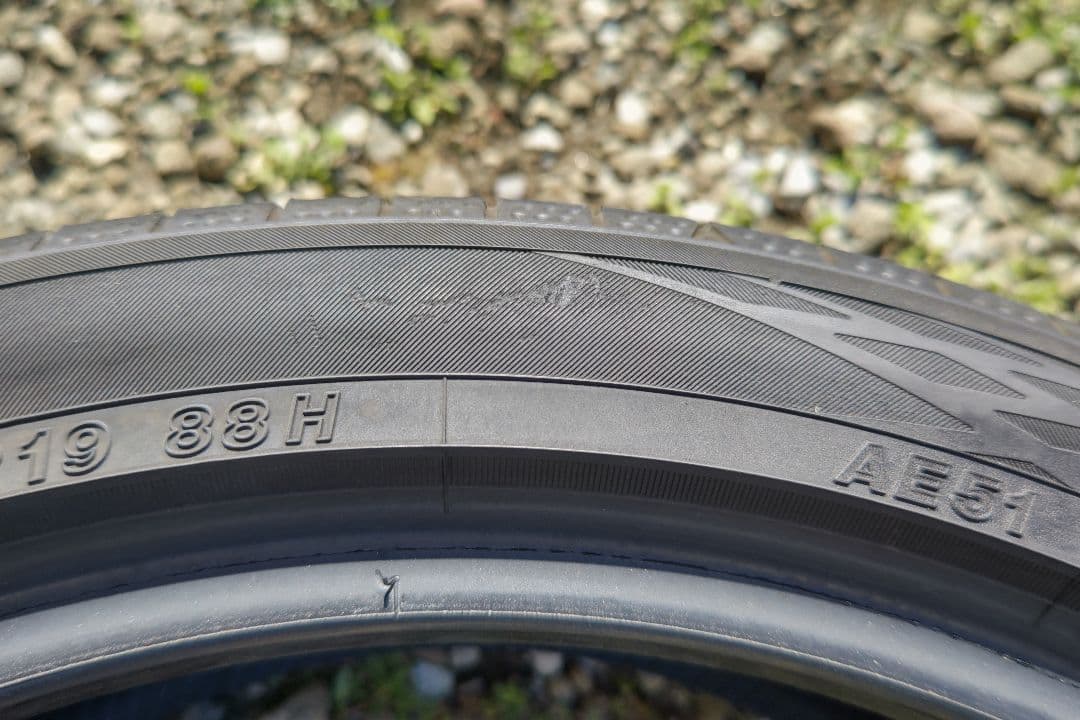 195/50R19 ヨコハマタイヤ　BluEarthGT 　タイヤのみ1本