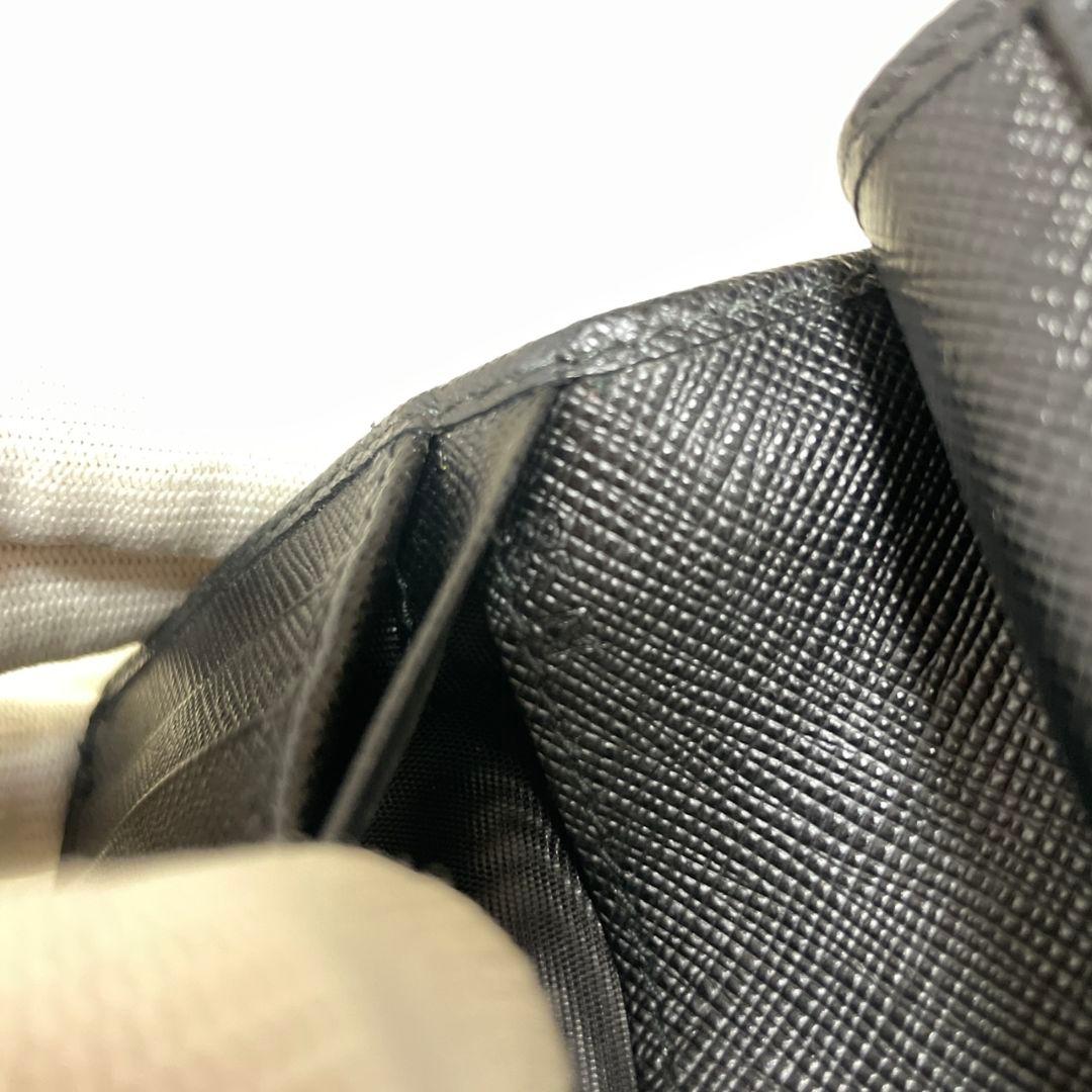 PRADA　プラダ　折り財布　サフィアーノ　ブラック　黒　美品‼️